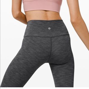 Lululemon wunder under